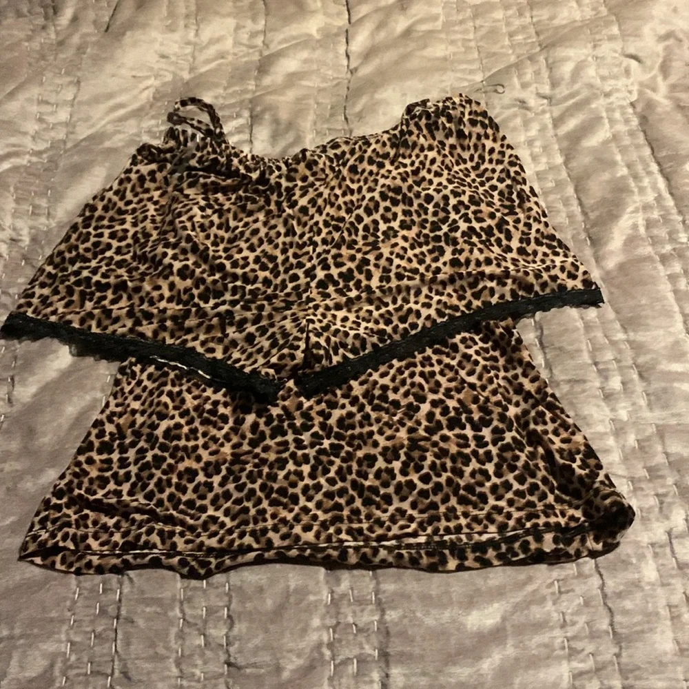 Women’s Leopard Rene Rofe PJ Set Small - Picture 3 of 5